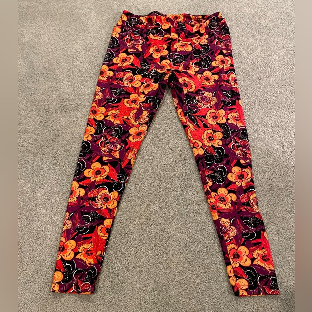 Lularoe tall and curvy leggings